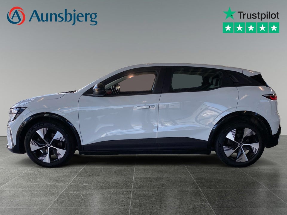 Renault Megane E-Tech 40 Equilibre 5d