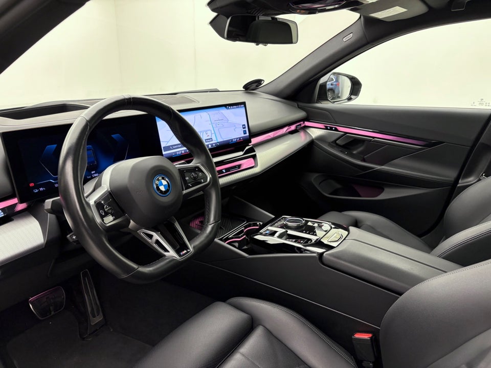 BMW i5 eDrive40 Fully Charged M-Sport 4d