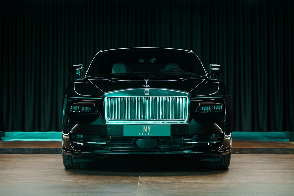 Rolls-Royce Spectre 2d