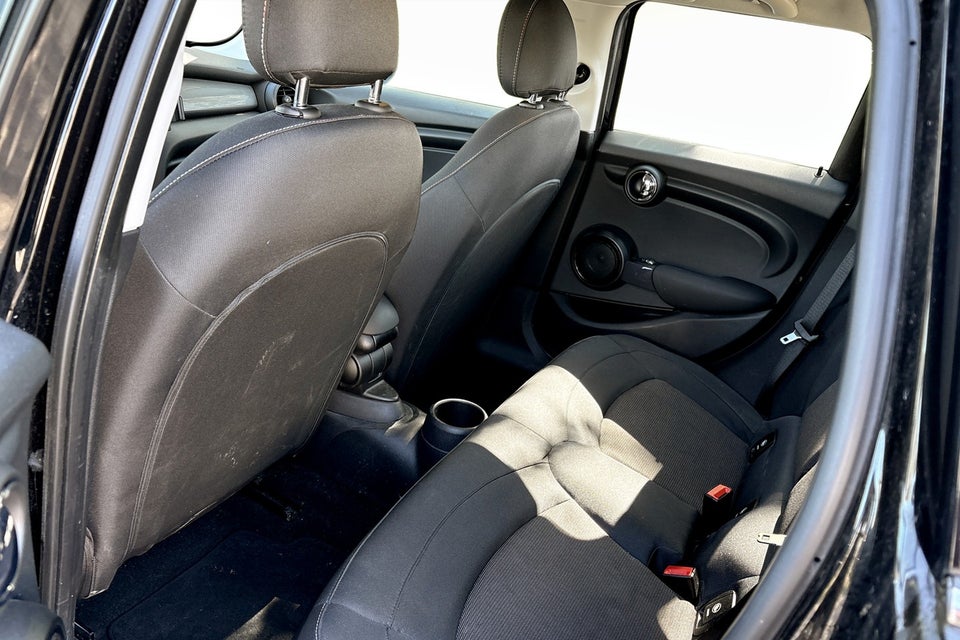MINI Cooper 1,5 Essential aut. 5d