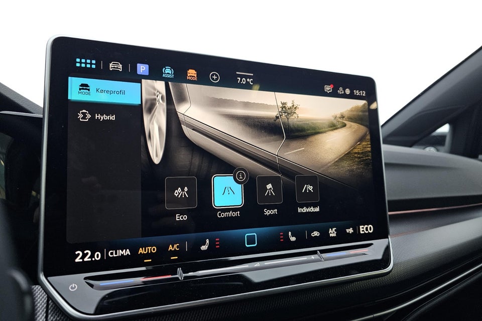 VW Golf VIII 1,5 GTE DSG 5d