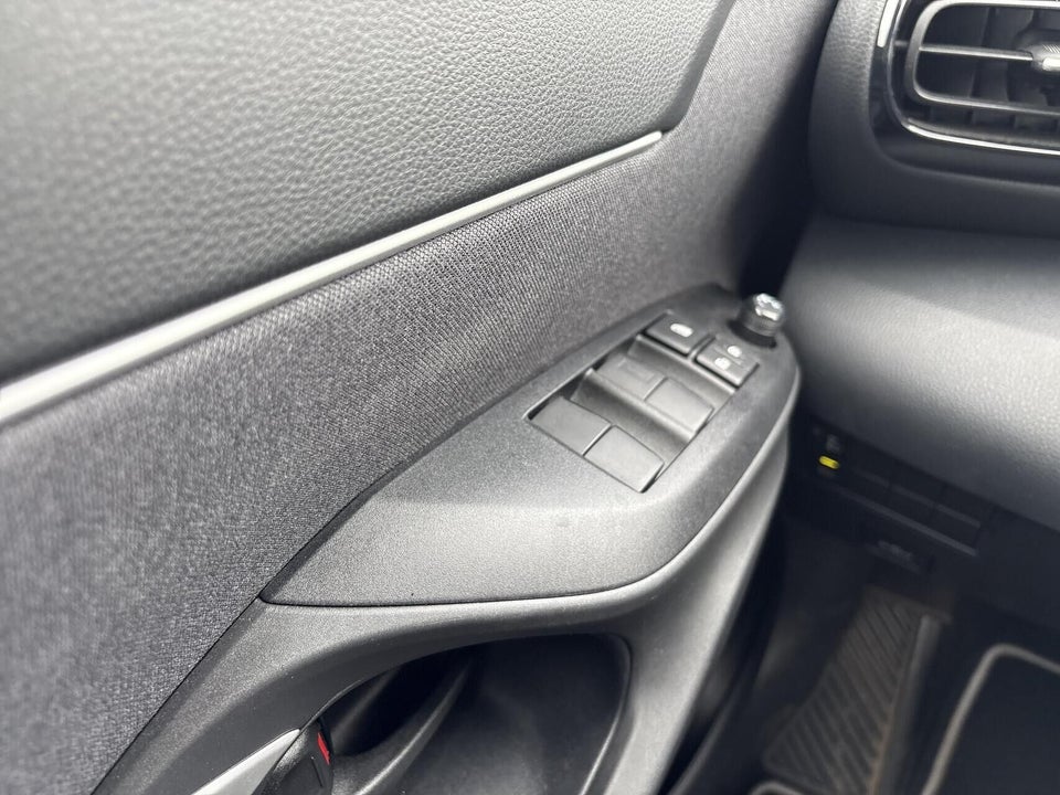 Toyota Yaris Cross 1,5 Hybrid Essential Comfort e-CVT 5d