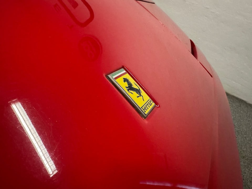 Ferrari Testarossa 4,9  2d