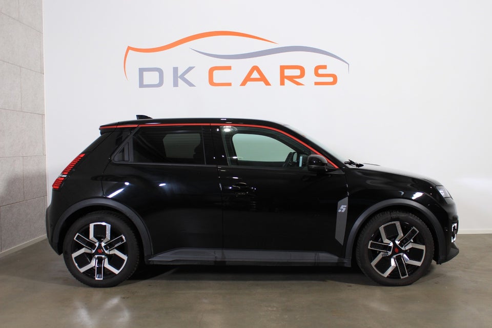 Renault 5 E-Tech 52 Techno 5d