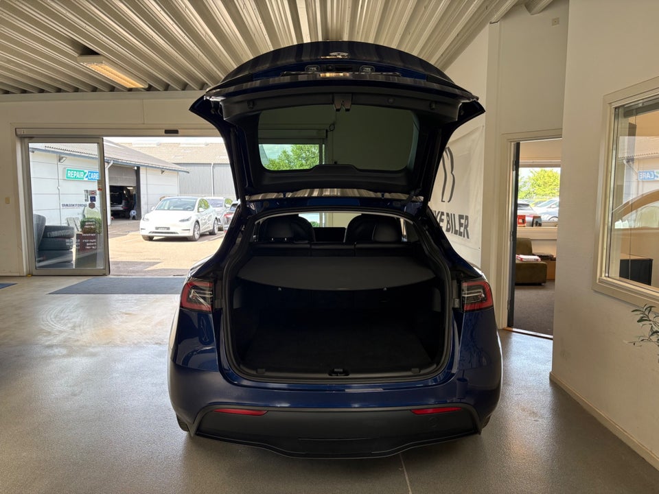 Tesla Model Y Long Range AWD 5d