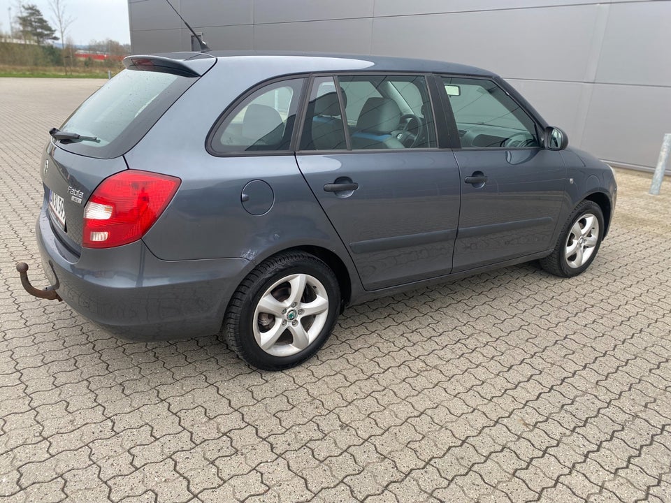 Skoda Fabia 1,4 16V Ambiente 5d