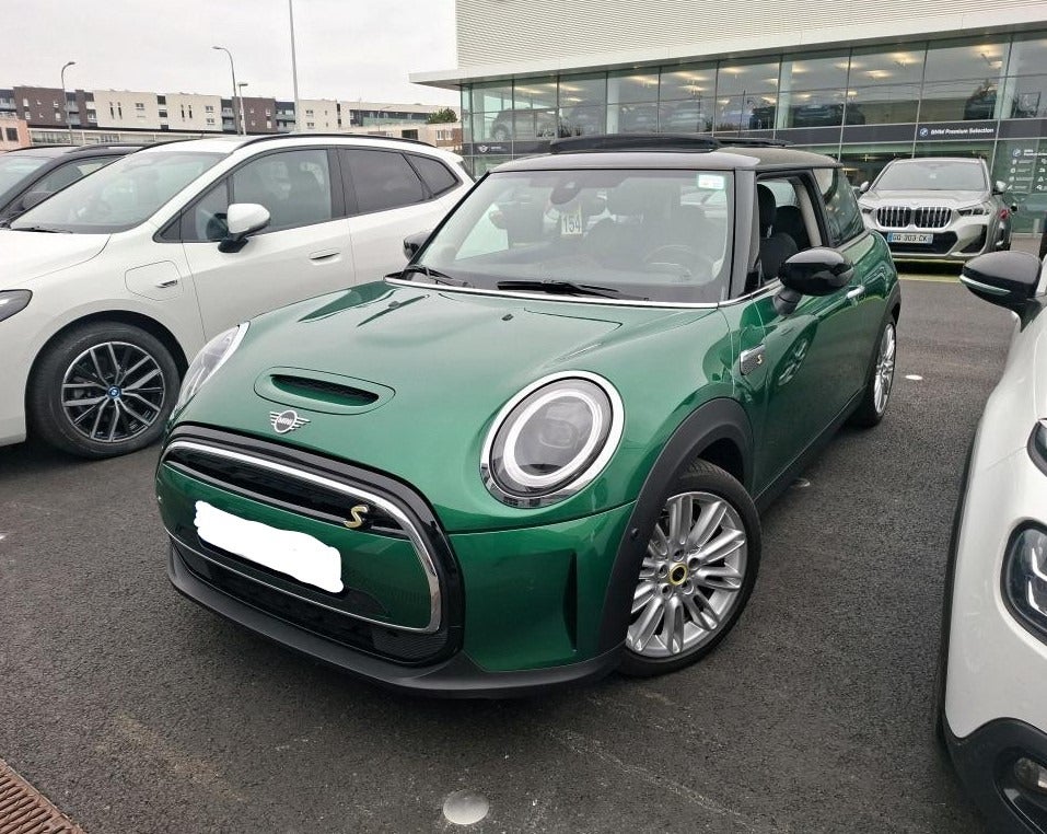 MINI Cooper SE Classic Trim 3d