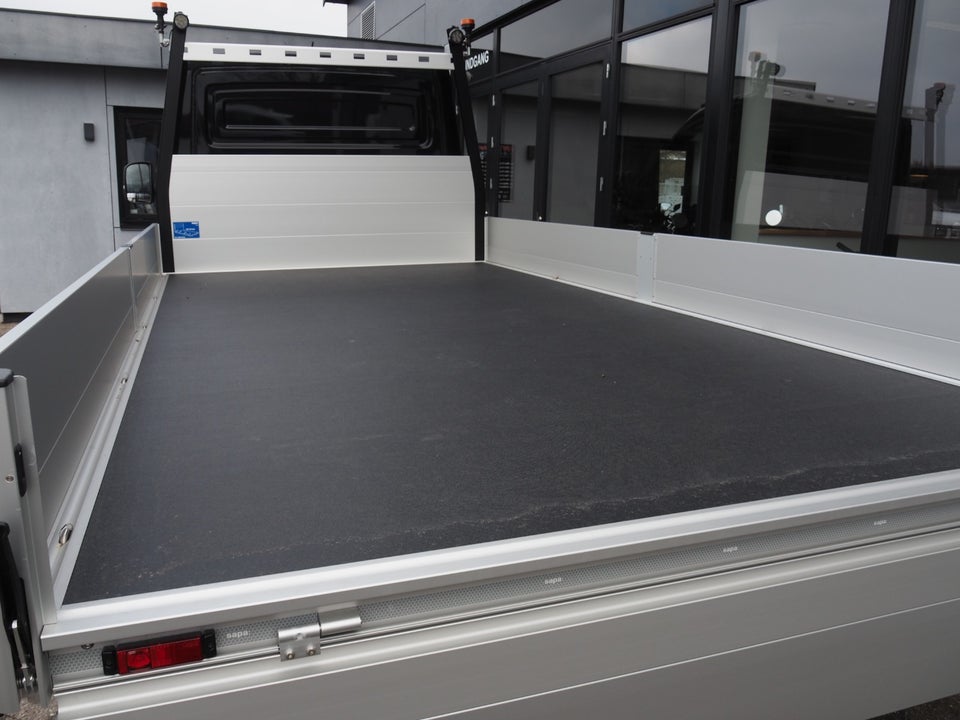 VW Crafter 35 2,0 TDi 177 Ladvogn L4 aut.