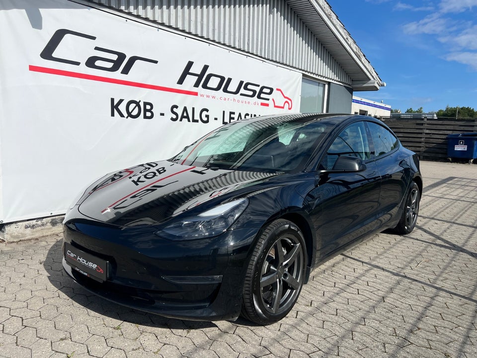 Tesla Model 3 Long Range AWD 4d