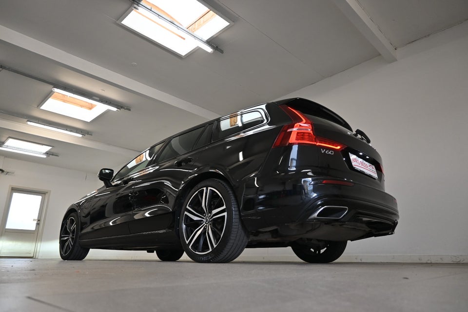 Volvo V60 2,0 T6 ReCharge R-Design aut. AWD 5d