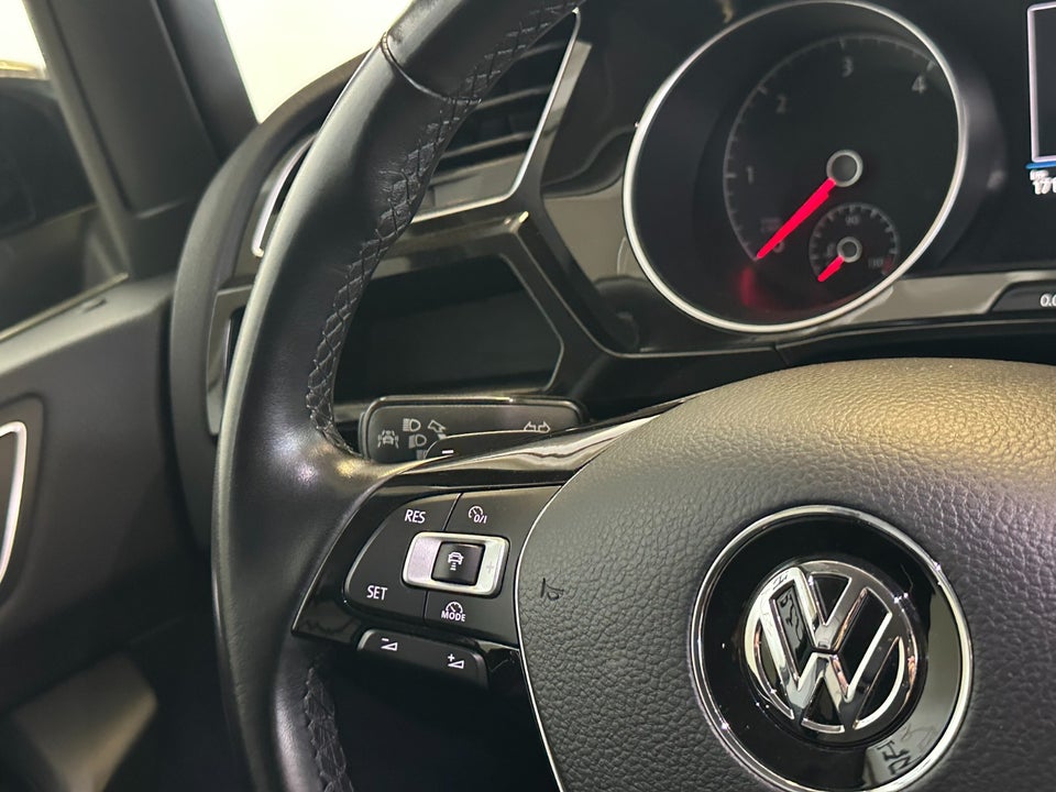 VW Touran 2,0 TDi 190 Highline DSG 5d