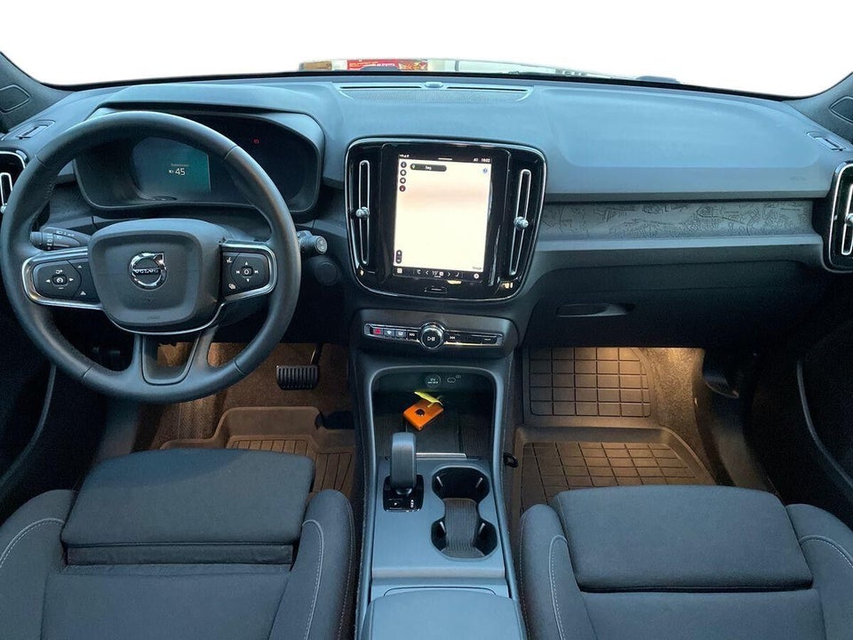 Volvo EX40 Twin Performance Plus 5d