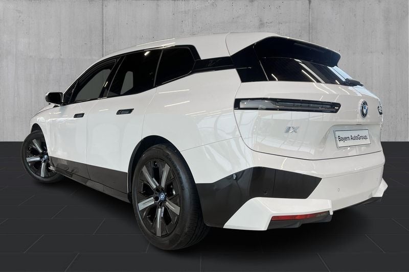 BMW iX xDrive40 Sport 5d