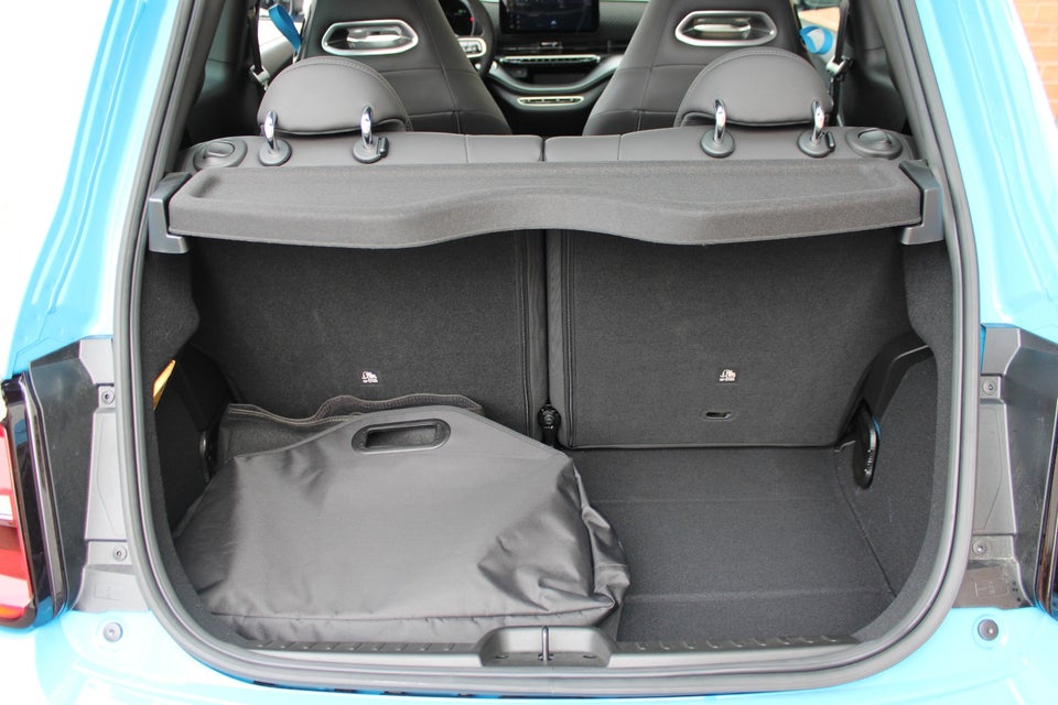 Abarth 500e Scorpionissima 3d