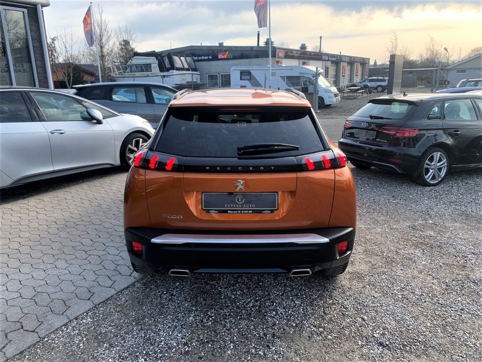 Peugeot 2008 1,2 PureTech 130 Selection Sport EAT8 5d