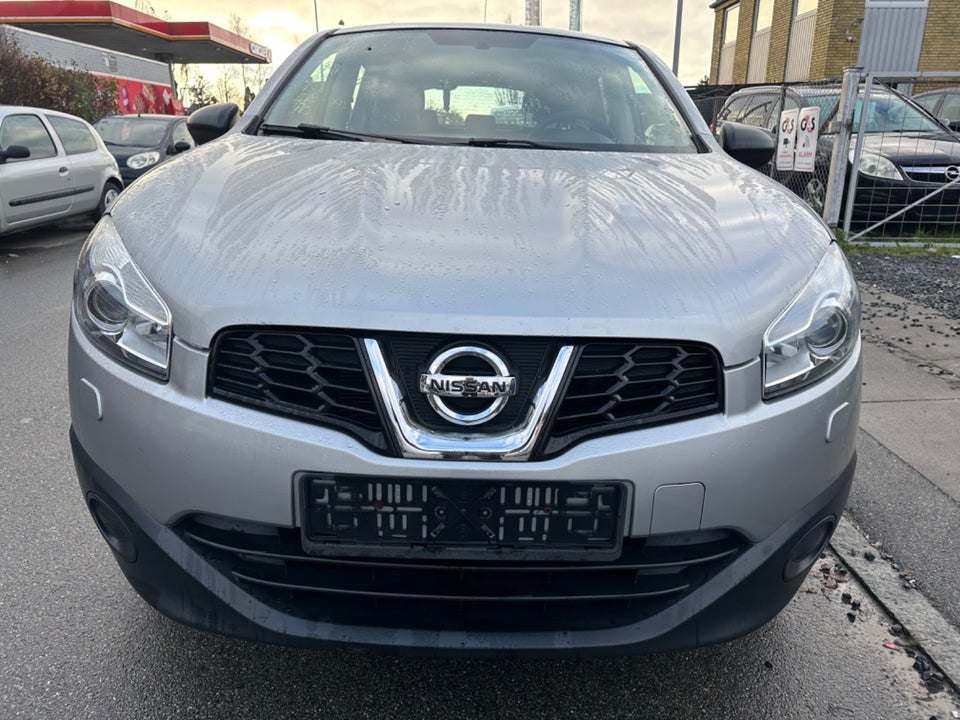 Nissan Qashqai 1,6 Tekna 5d