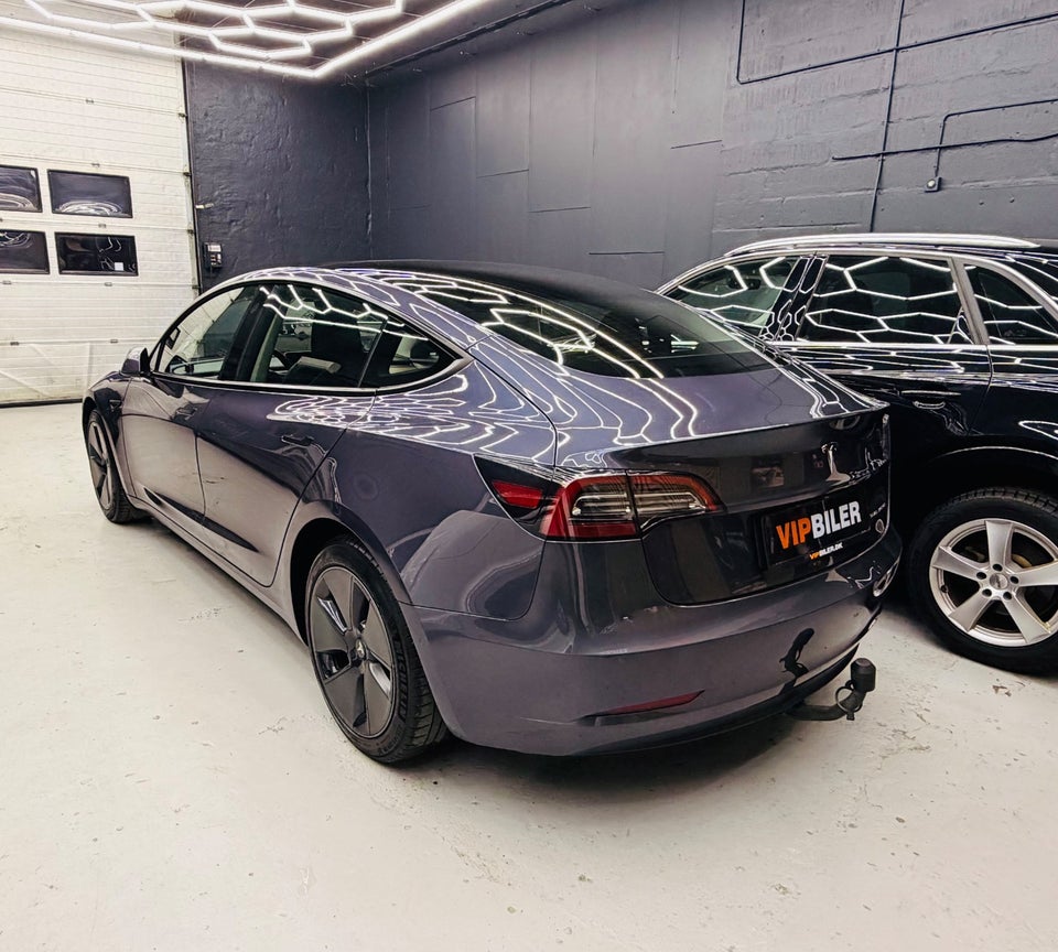Tesla Model 3 Long Range AWD 4d
