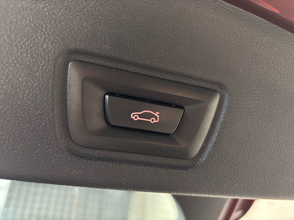 BMW i4 eDrive40 Charged 5d