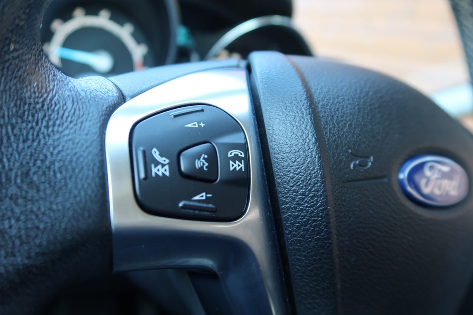 Ford Fiesta 1,0 EcoBoost Titanium 5d