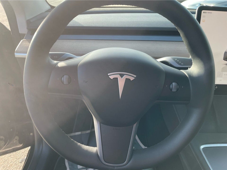 Tesla Model Y Long Range AWD 5d