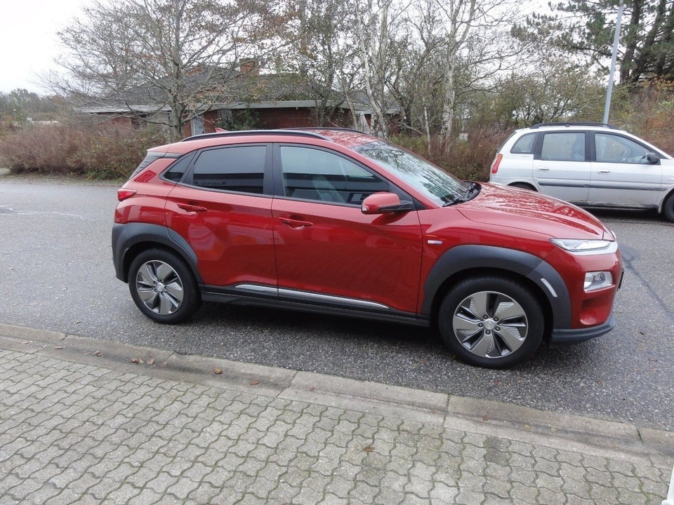 Hyundai Kona 64 EV Premium 5d