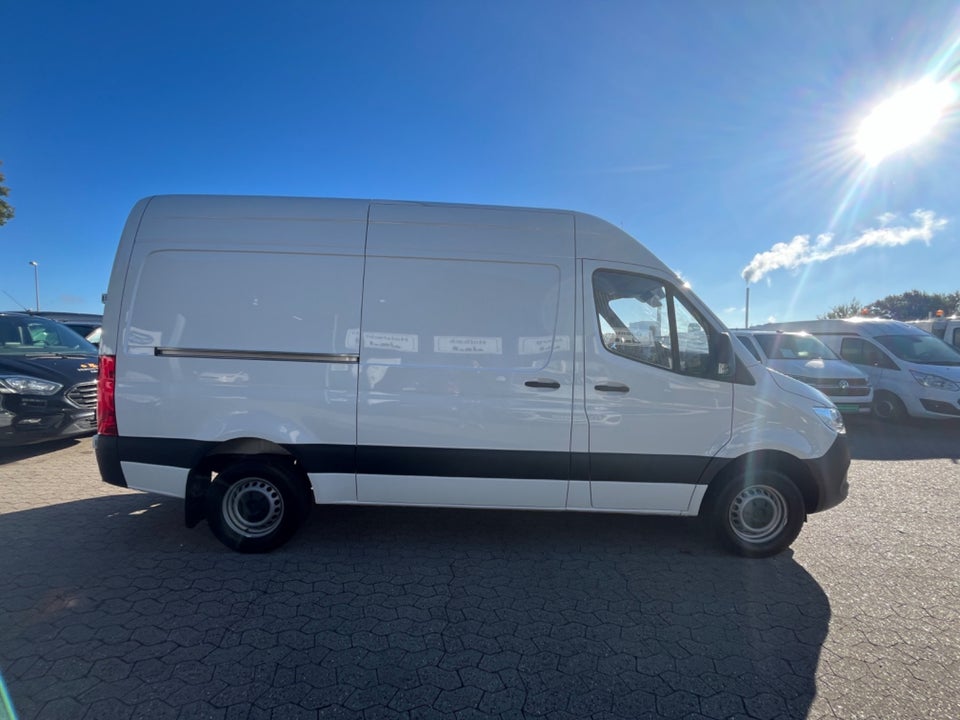 Mercedes Sprinter 317 2,0 CDi A2 Kassevogn aut. RWD