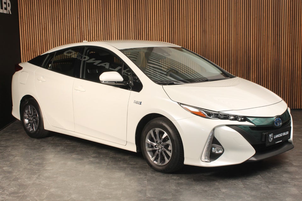 Toyota Prius 1,8 Plug-in Hybrid H3 MDS 5d