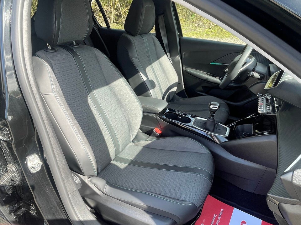 Peugeot 208 1,2 PureTech 100 Allure 5d