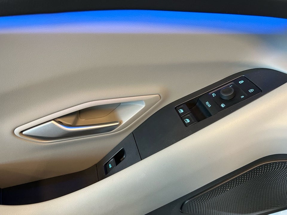 Ford Explorer 79 Premium Extended Range AWD 5d