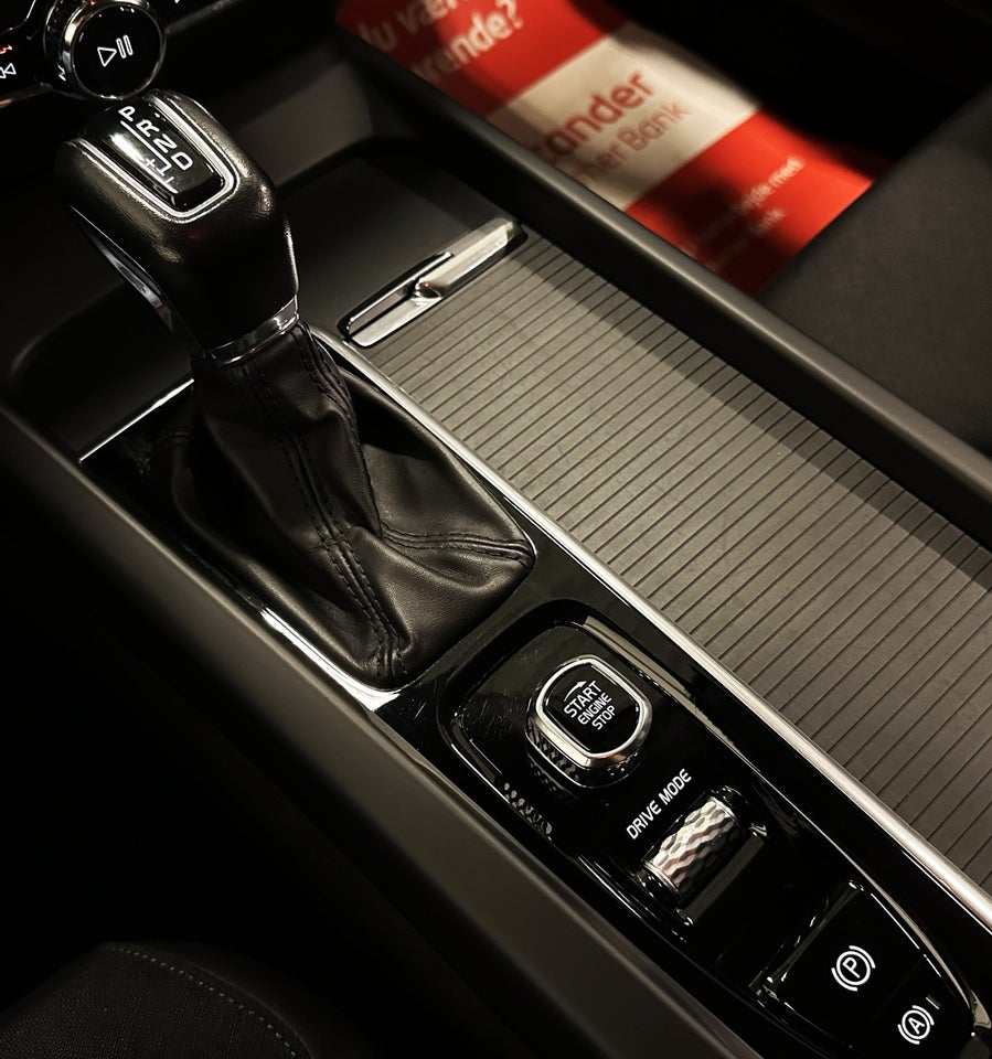 Volvo V60 2,0 T4 190 Momentum aut. 5d