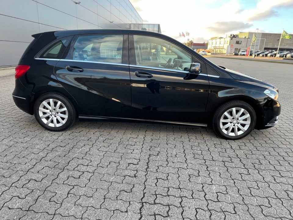Mercedes B200 1,8 CDi BE 5d