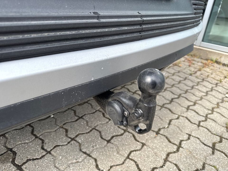 Ford Explorer 77 Premium Extended Range 5d