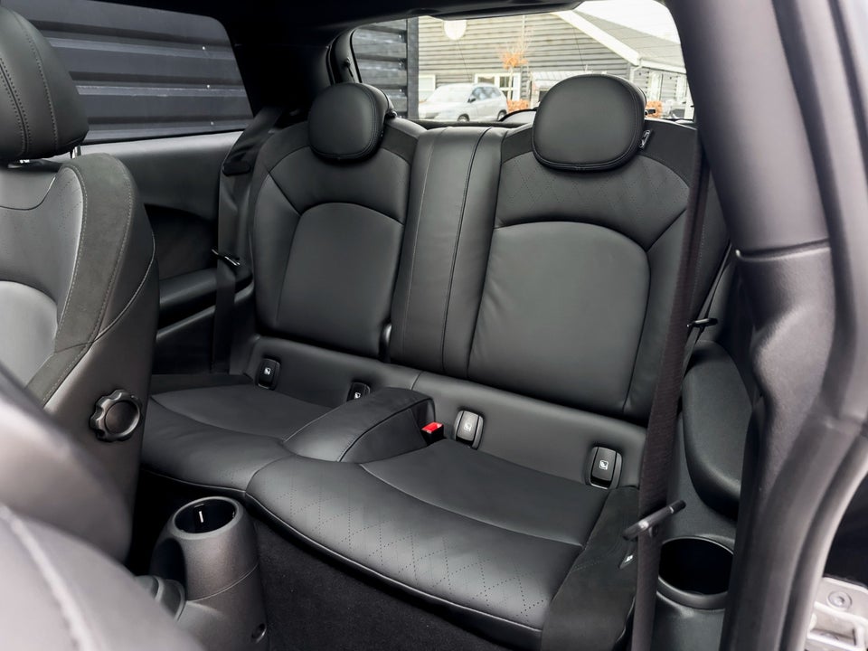 MINI Cooper SE Younique Trim 3d