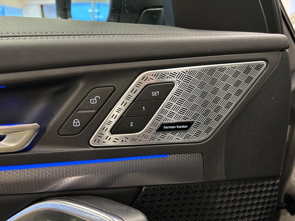 BMW iX1 xDrive30 Fully Charged M-Sport 5d