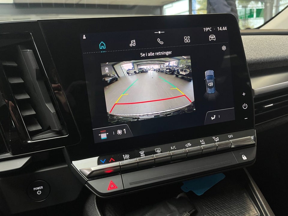 Renault Megane E-Tech 40 Equilibre 5d