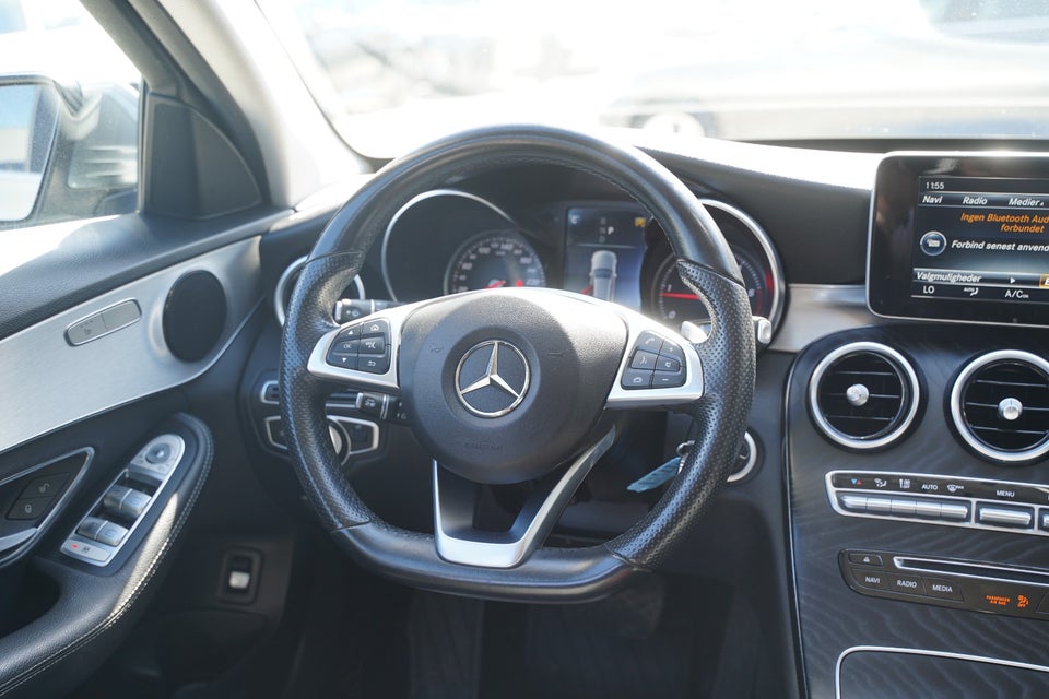 Mercedes C220 d 2,2 AMG Line stc. aut. 5d