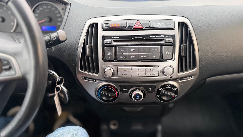 Hyundai i20 1,25 Classic XTR 5d