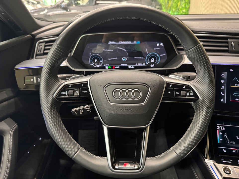 Audi e-tron 55 S-line Sportback quattro 5d