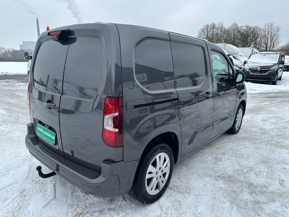 Peugeot Partner 1,5 BlueHDi 130 L1V1 Plus EAT8 Van