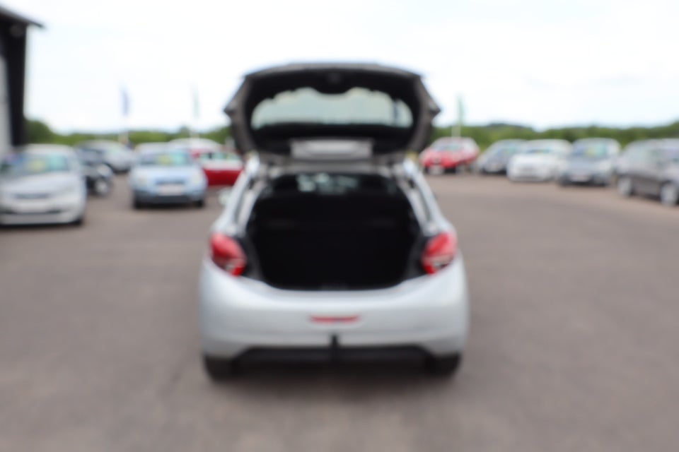 Peugeot 208 1,6 BlueHDi 100 Allure 5d