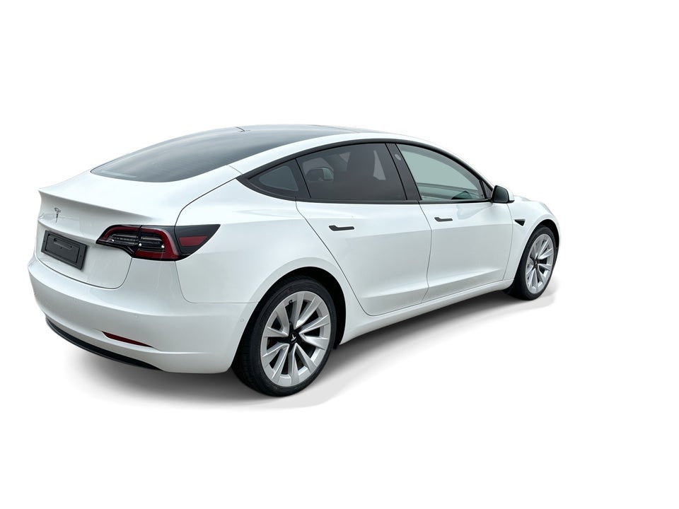 Tesla Model 3 Standard Range+ RWD 4d