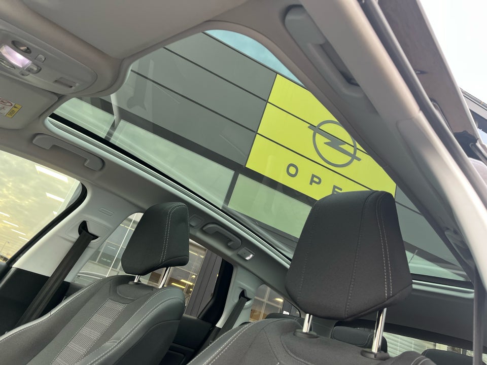 Peugeot 308 1,2 PureTech 130 Selection Sky SW EAT8 5d