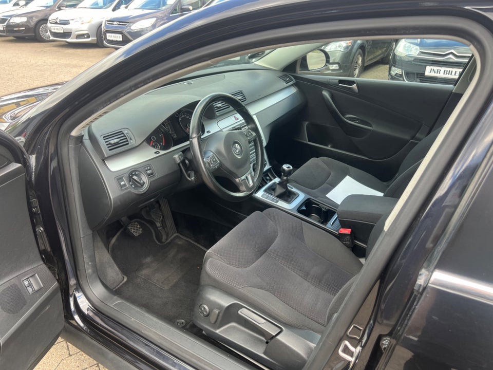 VW Passat 1,6 TDi 105 BlueMotion Variant 5d