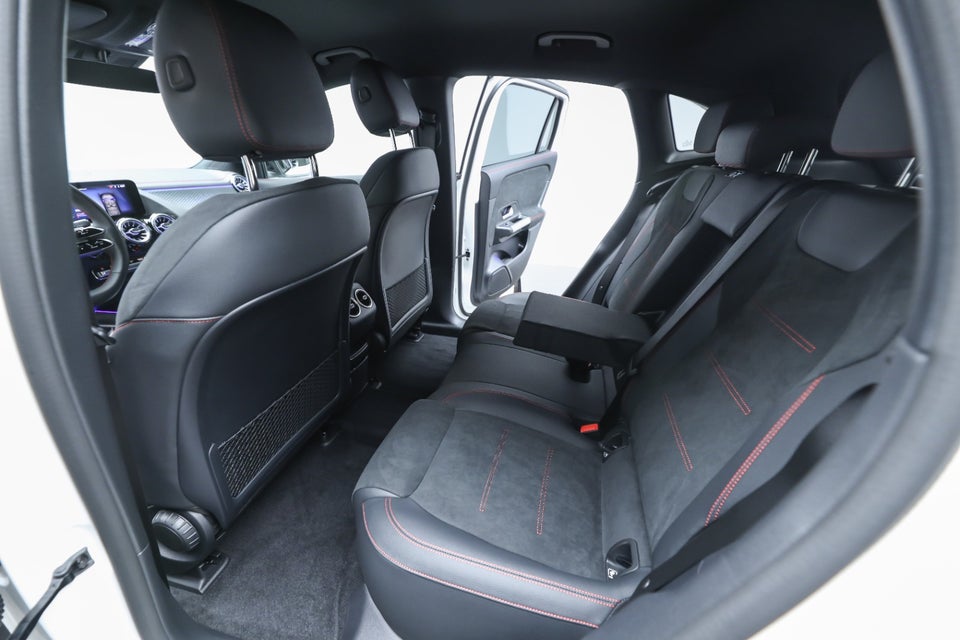 Mercedes EQA250+ AMG Advance 5d