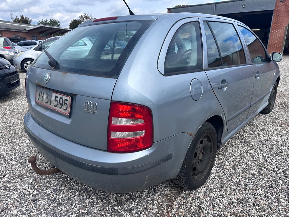 Skoda Fabia 1,4 16V 75 Ambiente Combi 5d