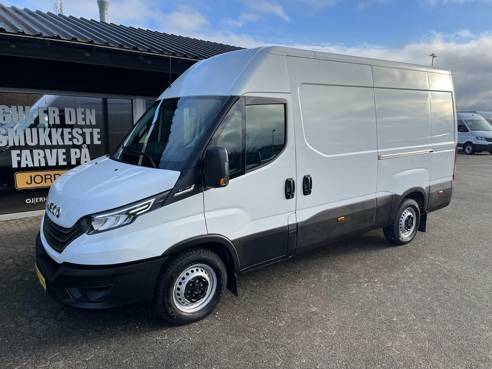 Iveco Daily 3,0 35S18 12m³ Van AG8