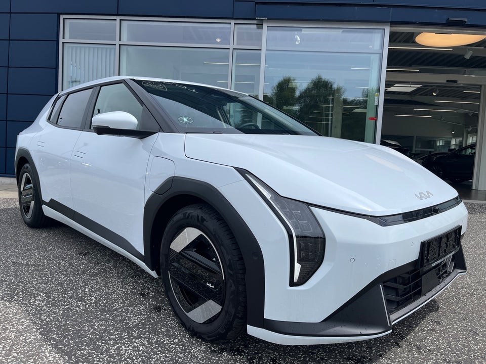 Kia EV4 81 Long Range Earth 5d