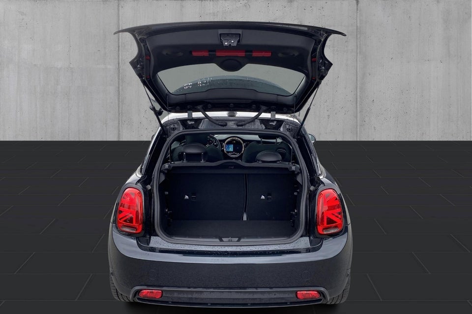 MINI Cooper SE Classic 3d