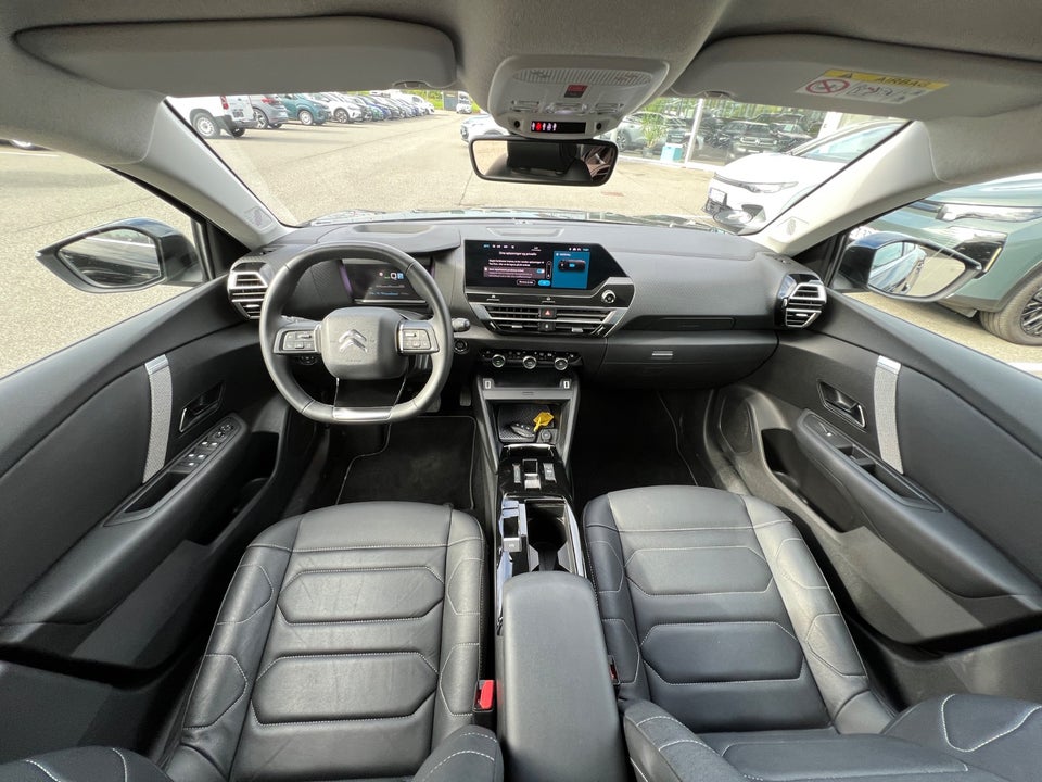 Citroën ë-C4 X 50 Shine 4d