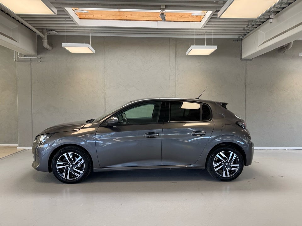 Peugeot 208 1,2 PureTech 100 Allure Sky 5d